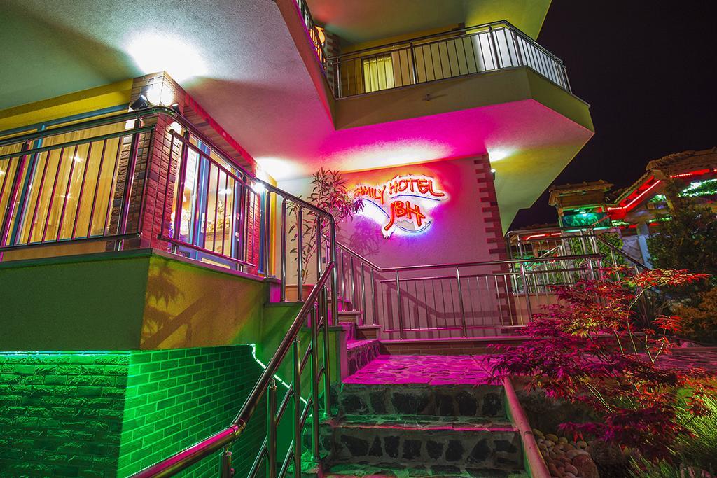Jbh Hotel สวิติ วลัส ภายนอก รูปภาพ