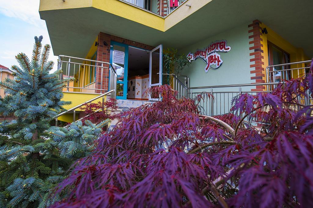 Jbh Hotel สวิติ วลัส ภายนอก รูปภาพ