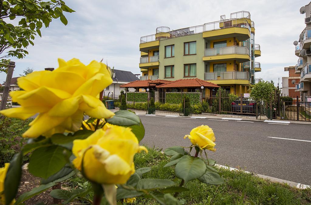 Jbh Hotel สวิติ วลัส ภายนอก รูปภาพ