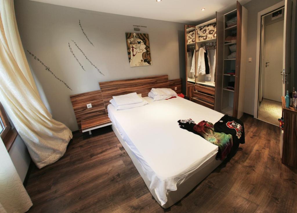 Jbh Hotel สวิติ วลัส ภายนอก รูปภาพ